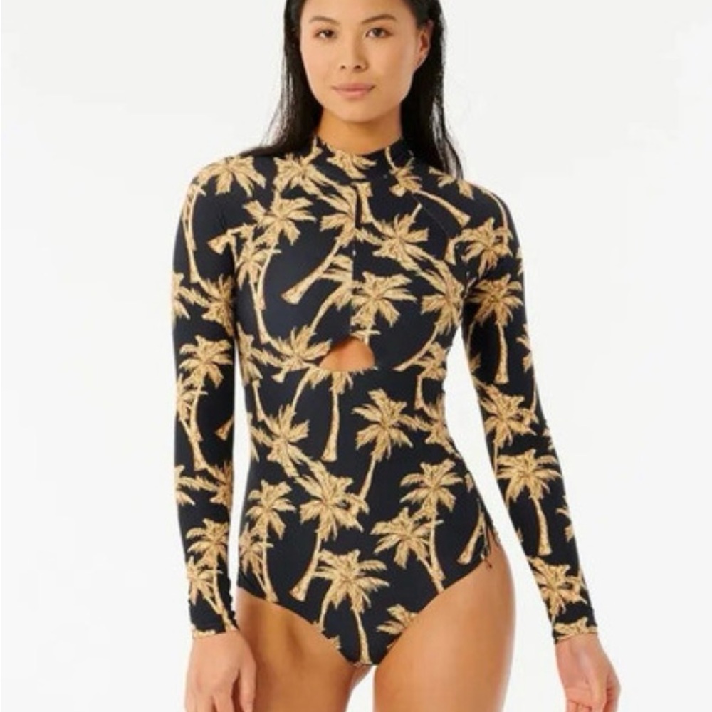 Rip Curl Black and Tan Palm Print Swimsuit super cute small
